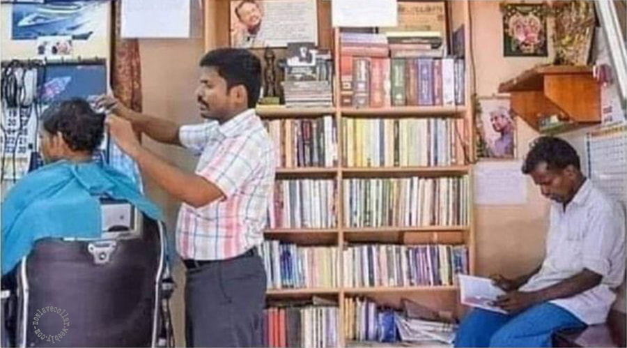 A barber in India has set up a library in his shop instead of a TV. Those who read books while waiting get 30% off.